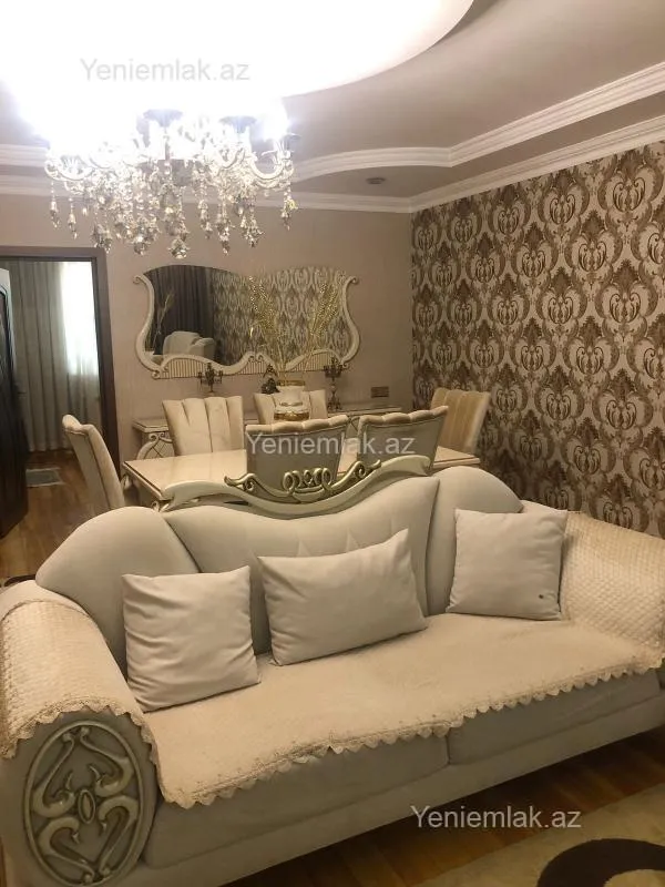 Satılır 6 otaqlı həyət evi 180 m²