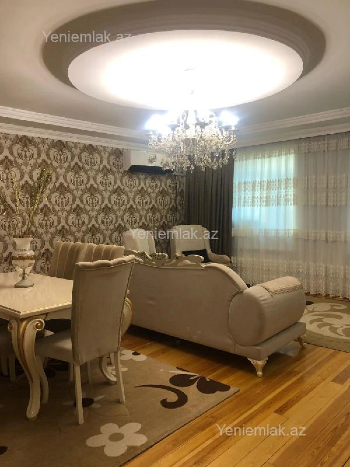 Satılır 6 otaqlı həyət evi 180 m²