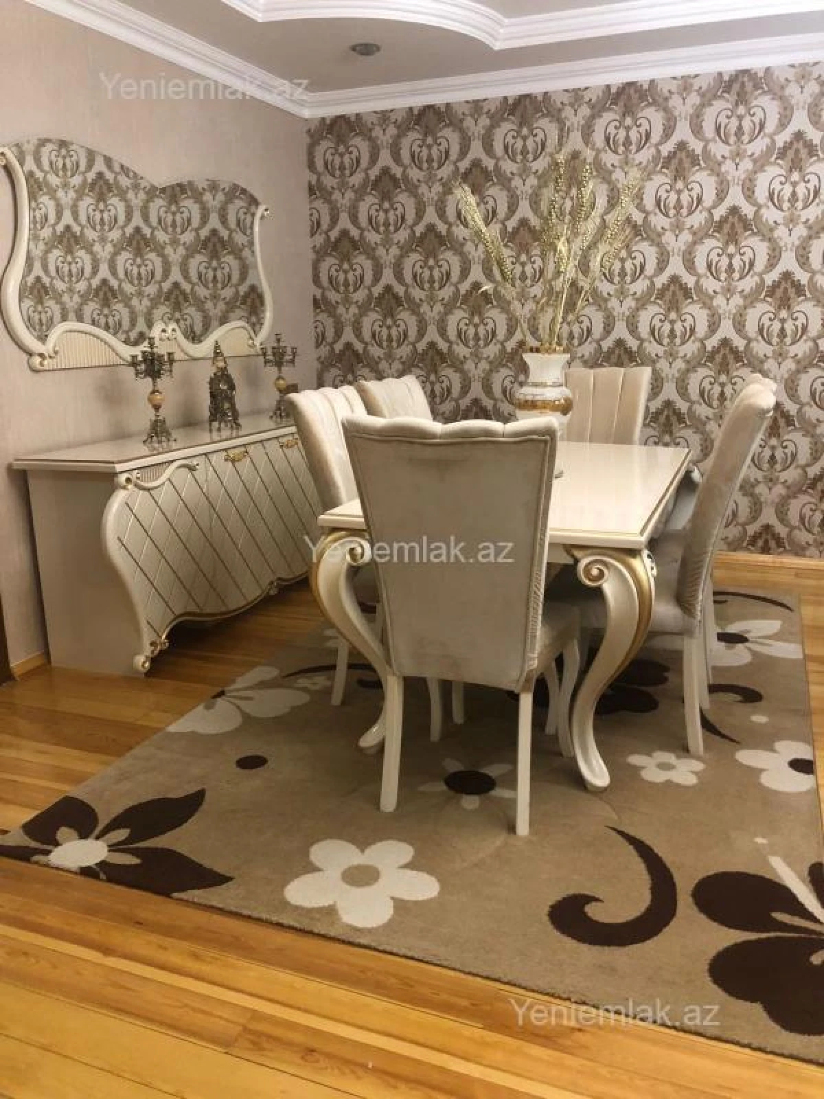 Satılır 6 otaqlı həyət evi 180 m²