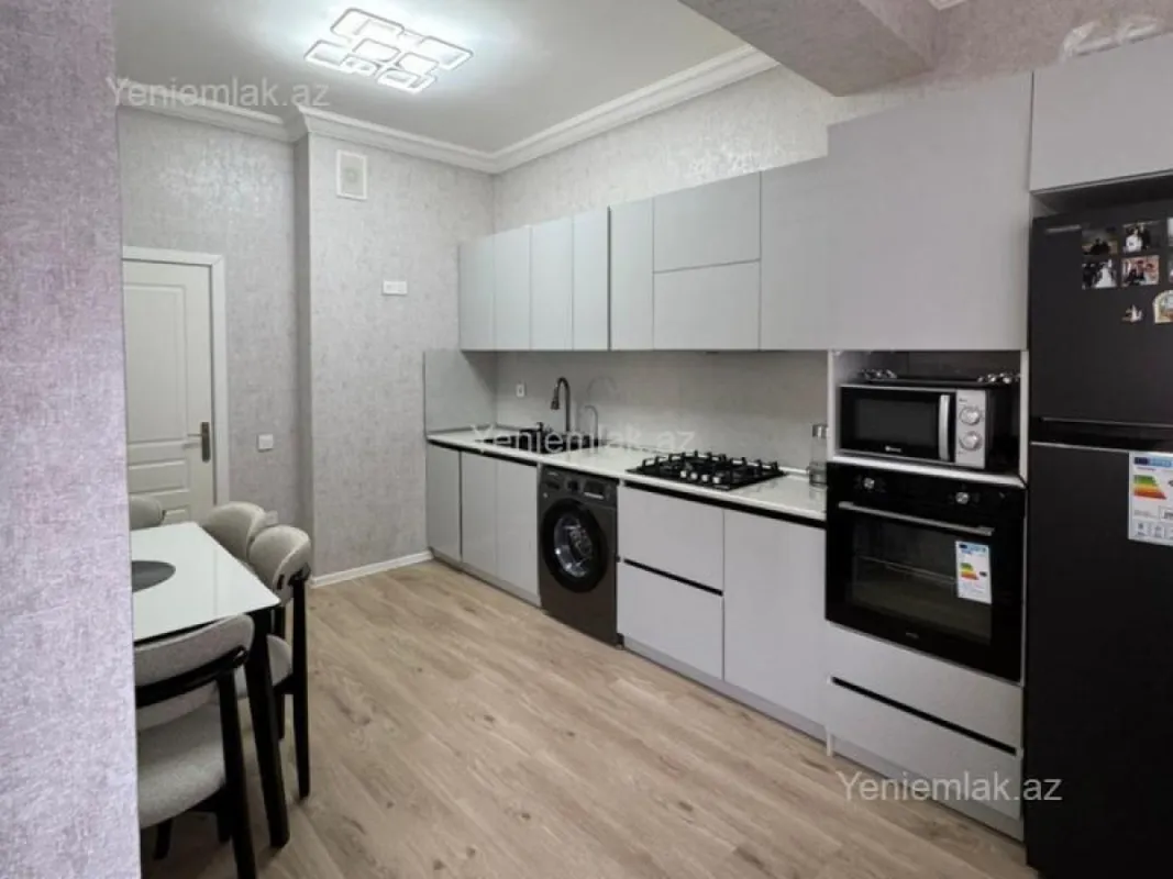 Satılır 2 otaqlı yeni tikili 86 m²