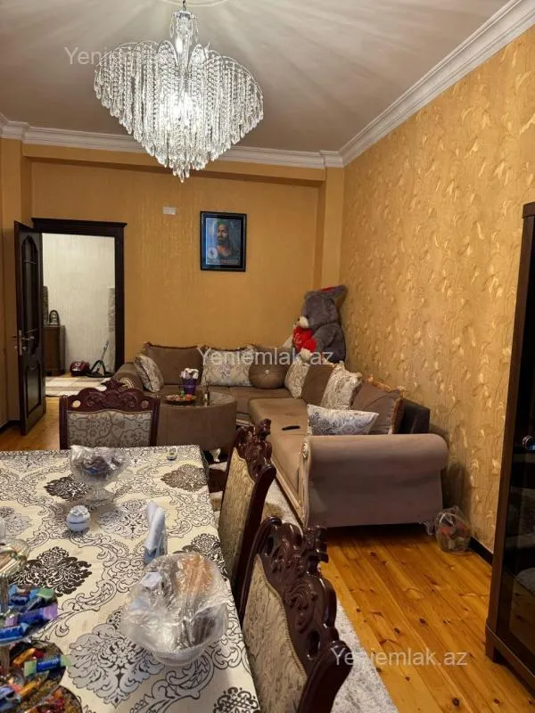 Satılır 3 otaqlı yeni tikili 135 m²