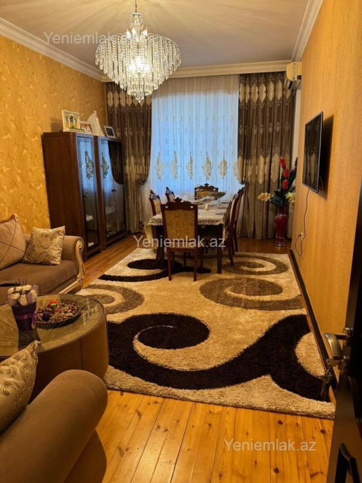 Satılır 3 otaqlı yeni tikili 135 m²