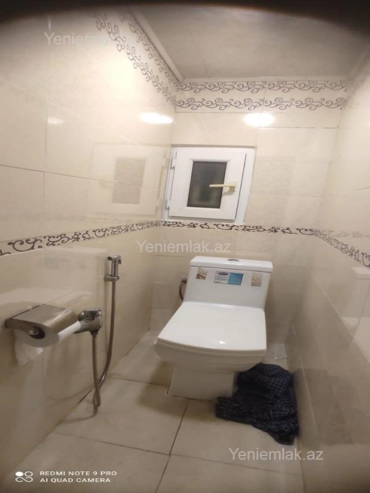 Satılır 2 otaqlı köhnə tikili 60 m²