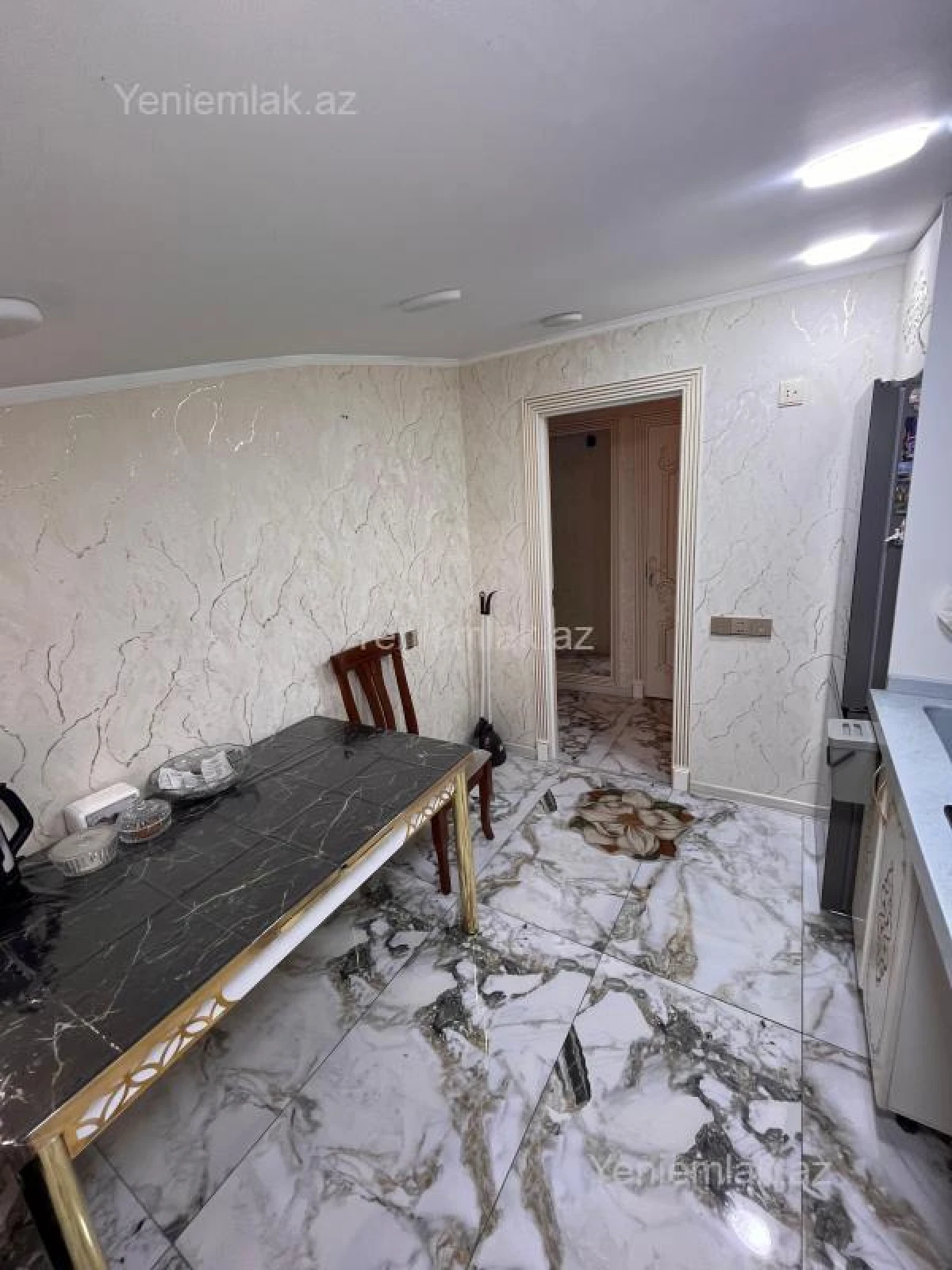 Satılır 2 otaqlı yeni tikili 65 m²