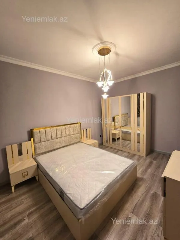 Satılır 2 otaqlı köhnə tikili 60 m²