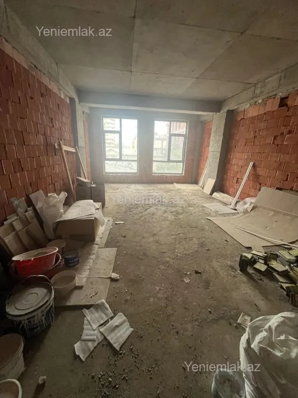 Satılır 3 otaqlı yeni tikili 120 m²