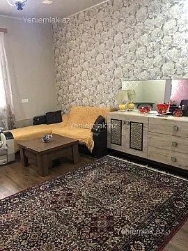 Satılır 1 otaqlı köhnə tikili 60 m²