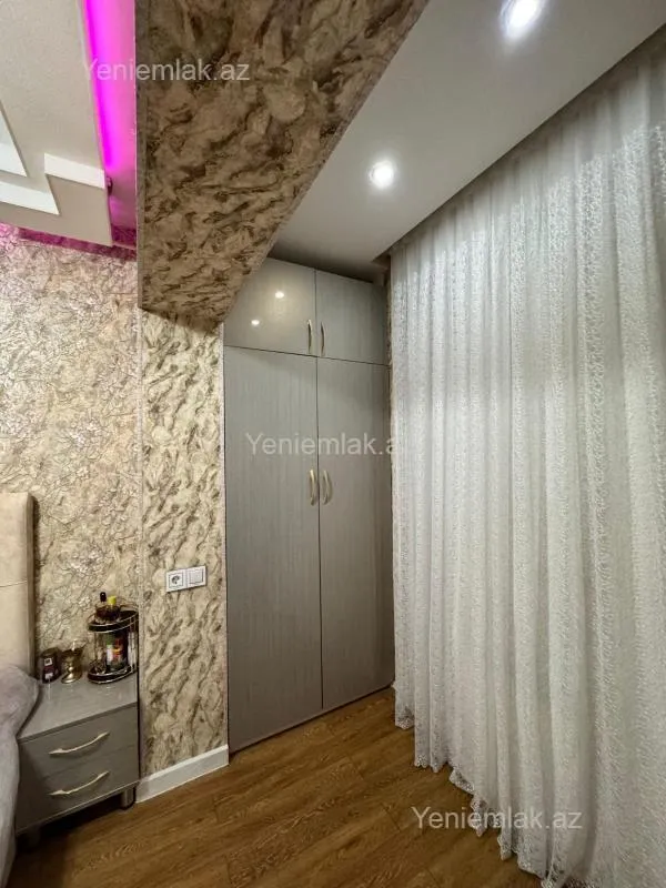 Satılır 2 otaqlı köhnə tikili 40 m²