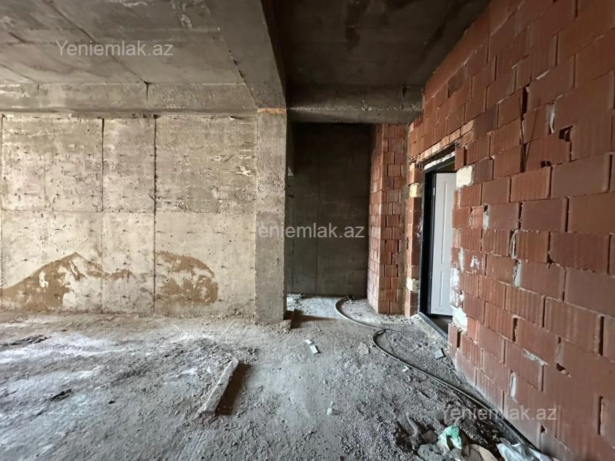 Satılır 1 otaqlı yeni tikili 80 m²
