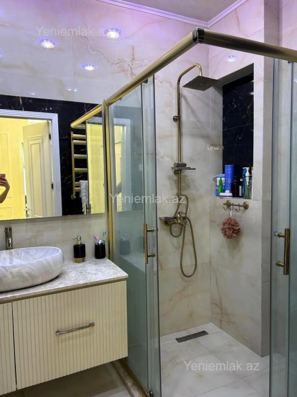 Satılır 3 otaqlı yeni tikili 148 m²