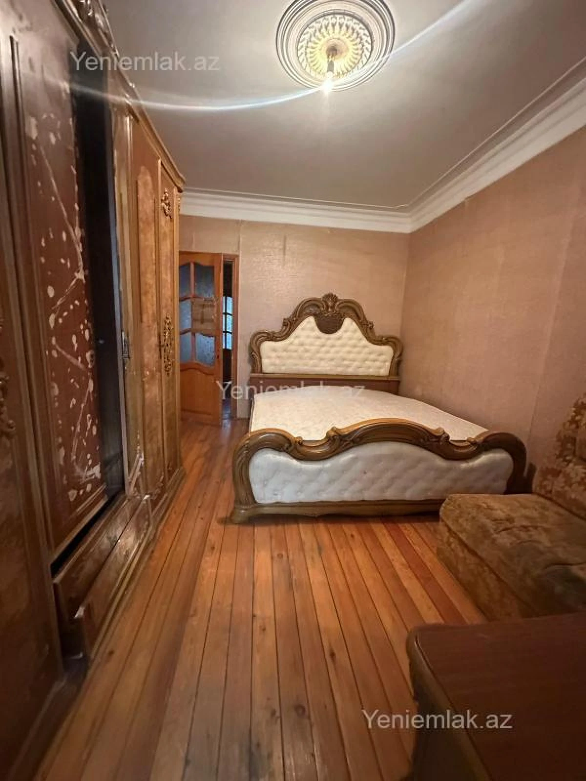 Satılır 4 otaqlı köhnə tikili 100 m²