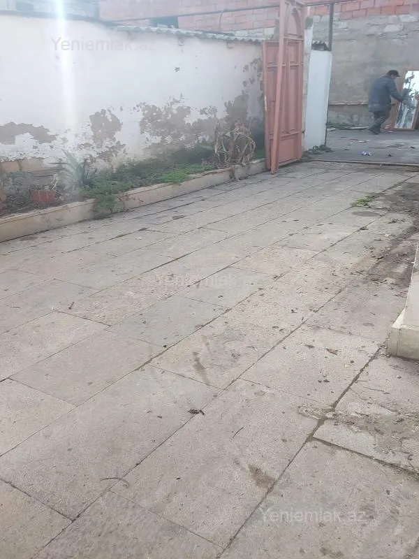 Satılır 3 otaqlı həyət evi 100 m²