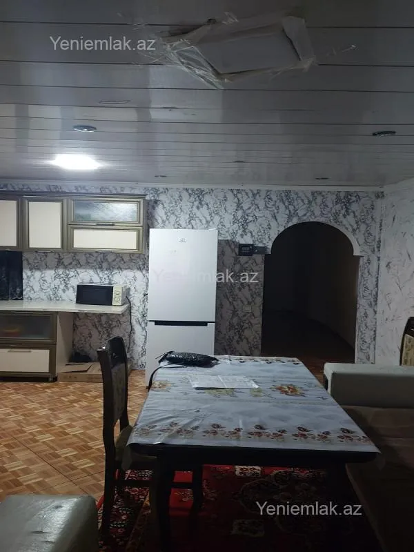 Satılır 3 otaqlı həyət evi 100 m²