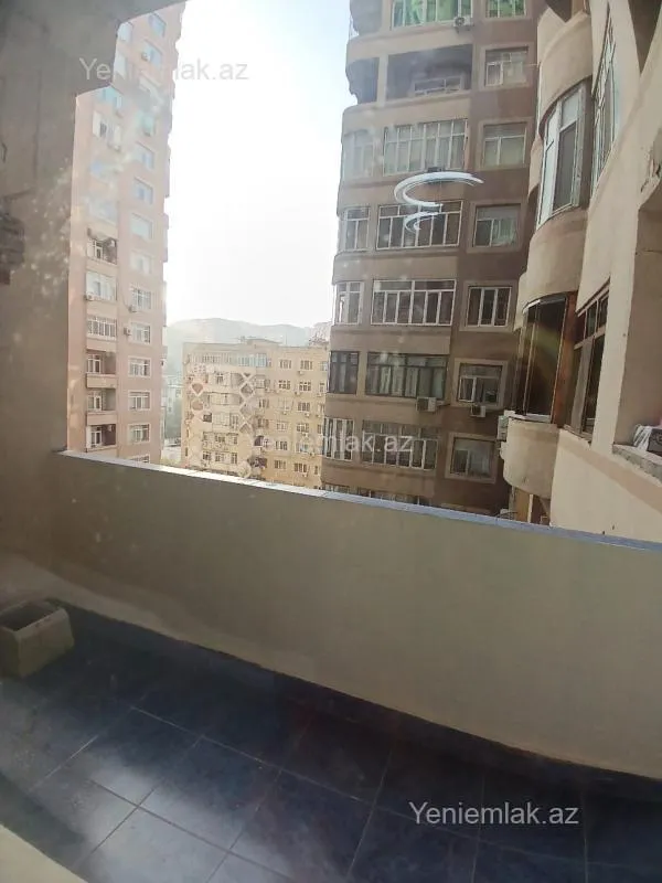 Satılır 2 otaqlı yeni tikili 50 m²