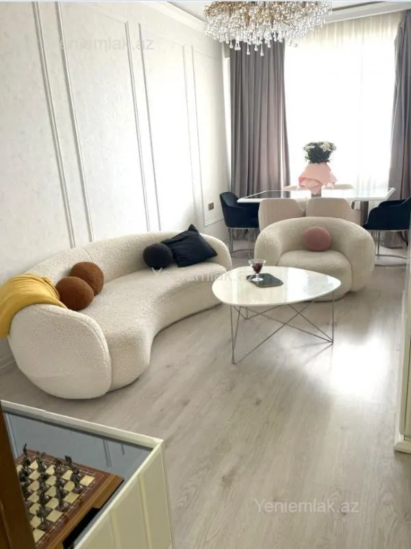Satılır 2 otaqlı yeni tikili 85 m²