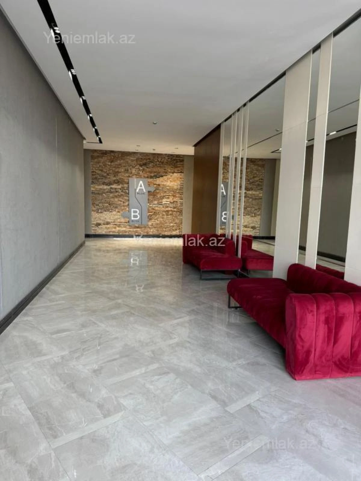 Satılır 2 otaqlı yeni tikili 60 m²