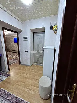 Satılır 2 otaqlı köhnə tikili 65 m²