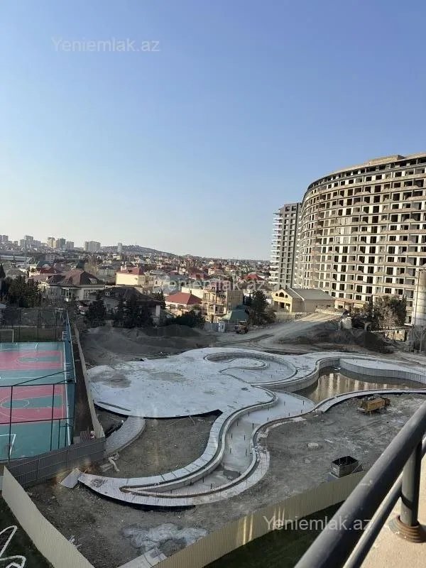 Satılır 2 otaqlı yeni tikili 70 m²