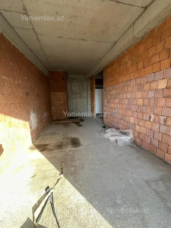 Satılır 2 otaqlı yeni tikili 70 m²