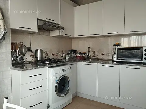 Satılır 2 otaqlı köhnə tikili 55 m²