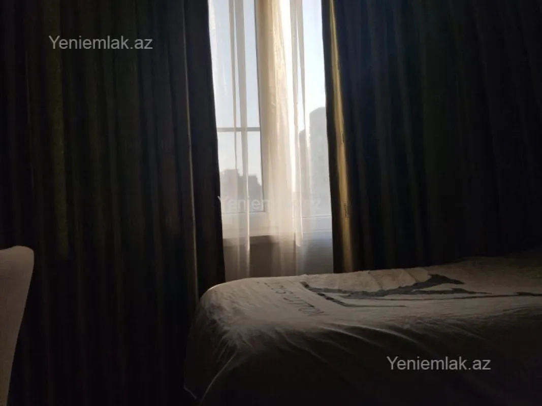 Satılır 2 otaqlı köhnə tikili 55 m²