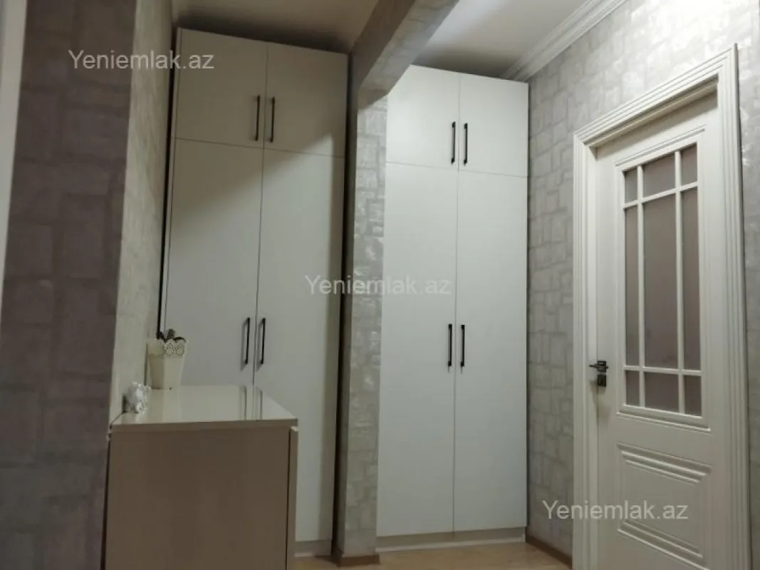 Satılır 2 otaqlı köhnə tikili 55 m²