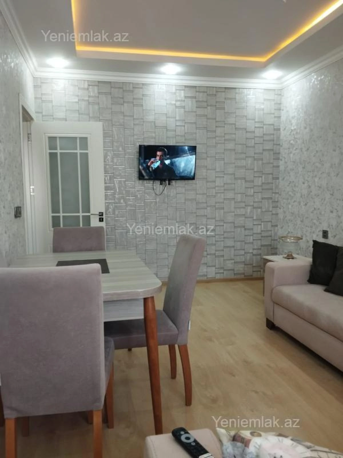 Satılır 2 otaqlı köhnə tikili 55 m²