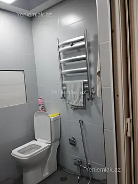 Satılır 2 otaqlı köhnə tikili 55 m²