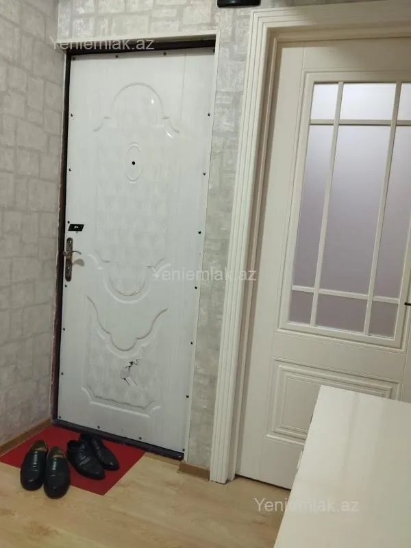 Satılır 2 otaqlı köhnə tikili 55 m²