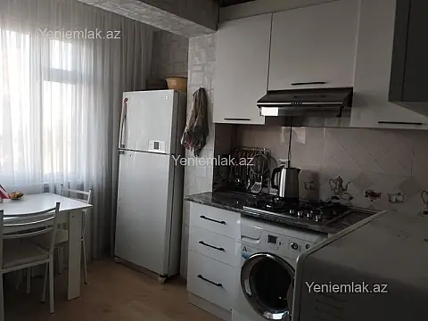 Satılır 2 otaqlı köhnə tikili 55 m²