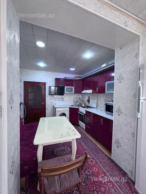 Satılır 3 otaqlı köhnə tikili 70 m²