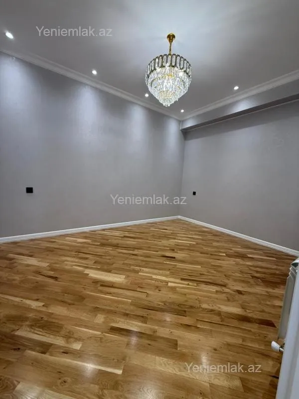 Satılır 3 otaqlı yeni tikili 115 m²