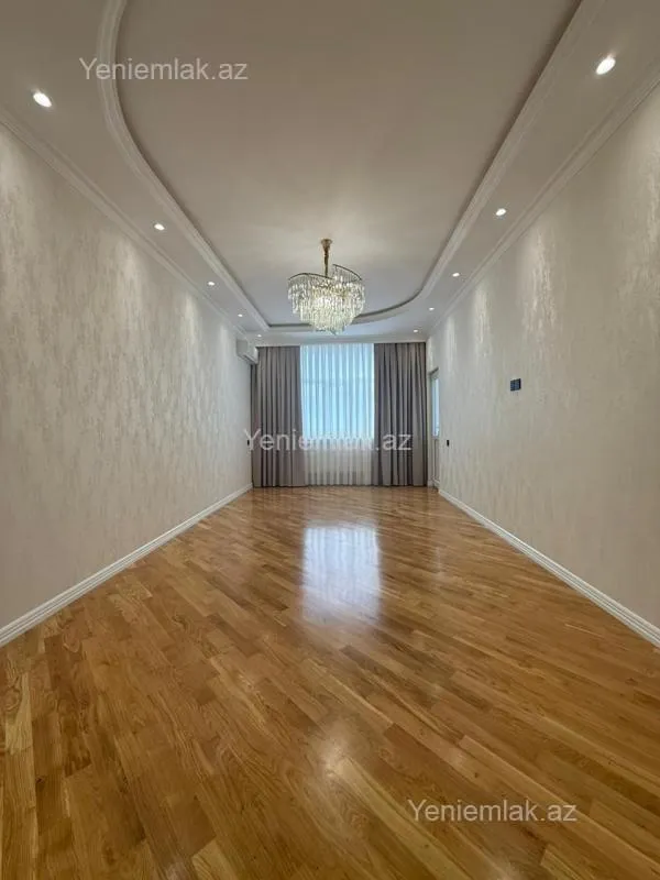 Satılır 3 otaqlı yeni tikili 115 m²