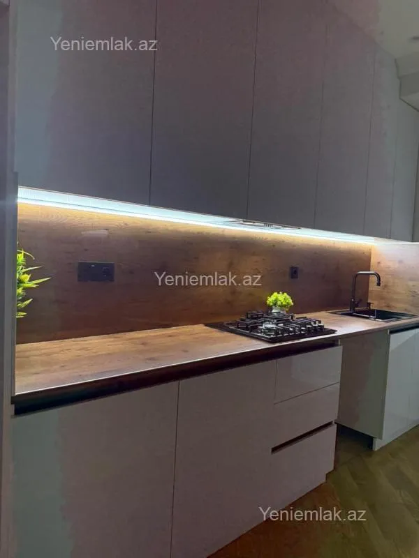 Satılır 3 otaqlı yeni tikili 115 m²