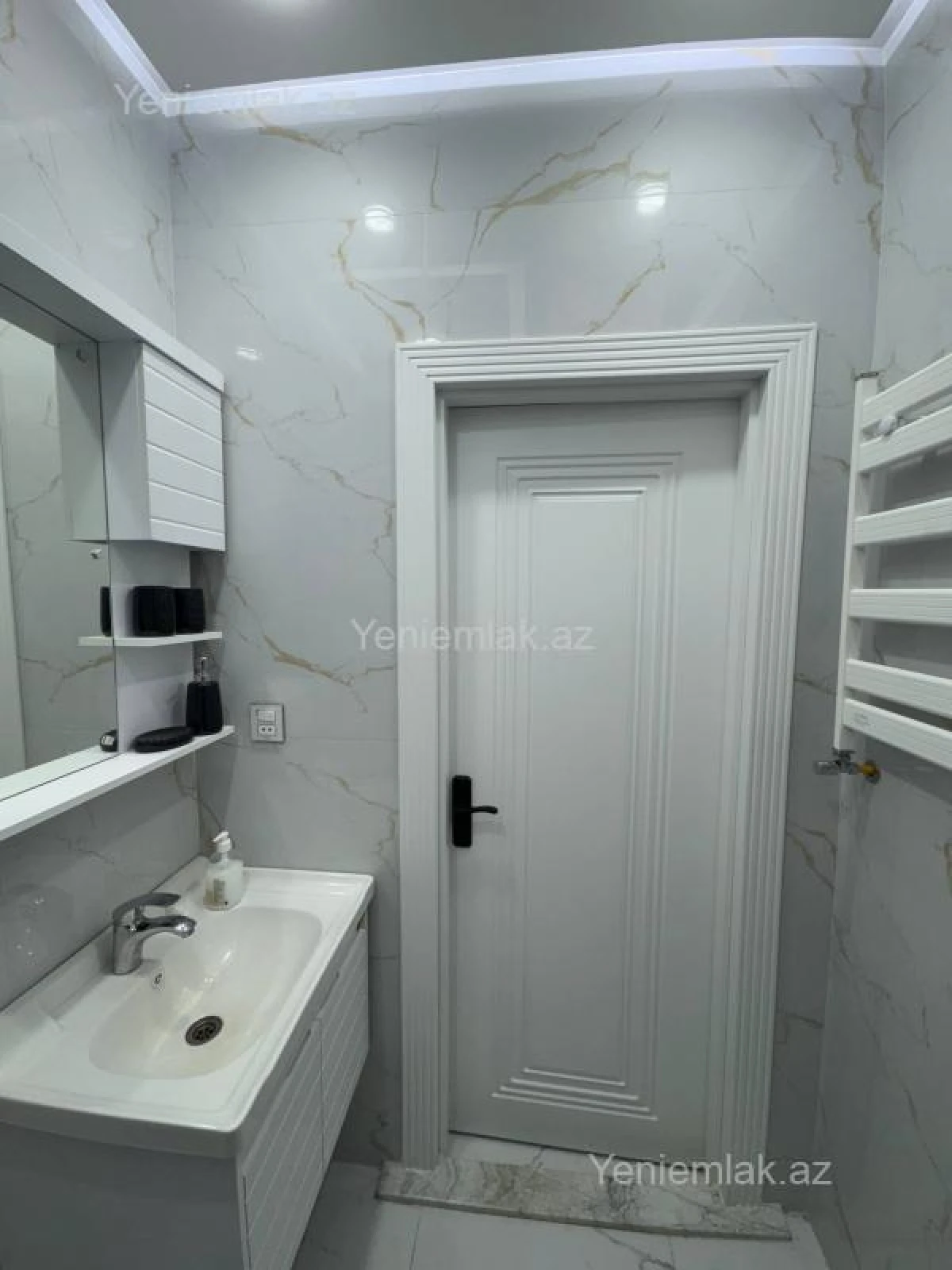 Satılır 2 otaqlı yeni tikili 42 m²