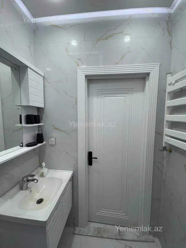 Satılır 2 otaqlı yeni tikili 42 m²