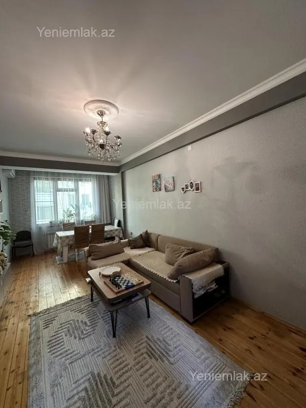 Satılır 2 otaqlı yeni tikili 60 m²