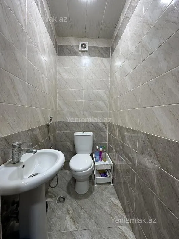 Satılır 2 otaqlı yeni tikili 60 m²