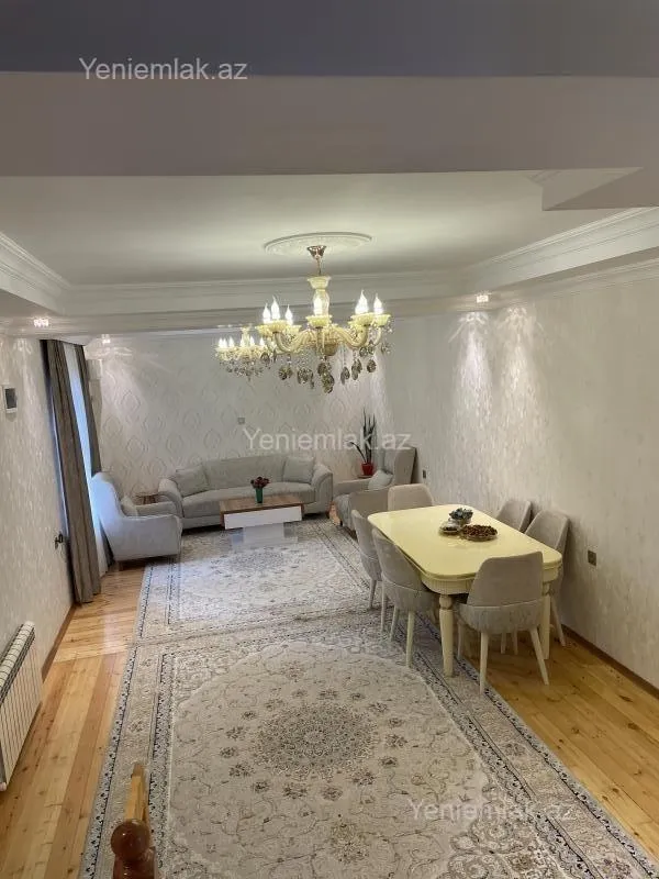 Satılır 5 otaqlı həyət evi 190 m²