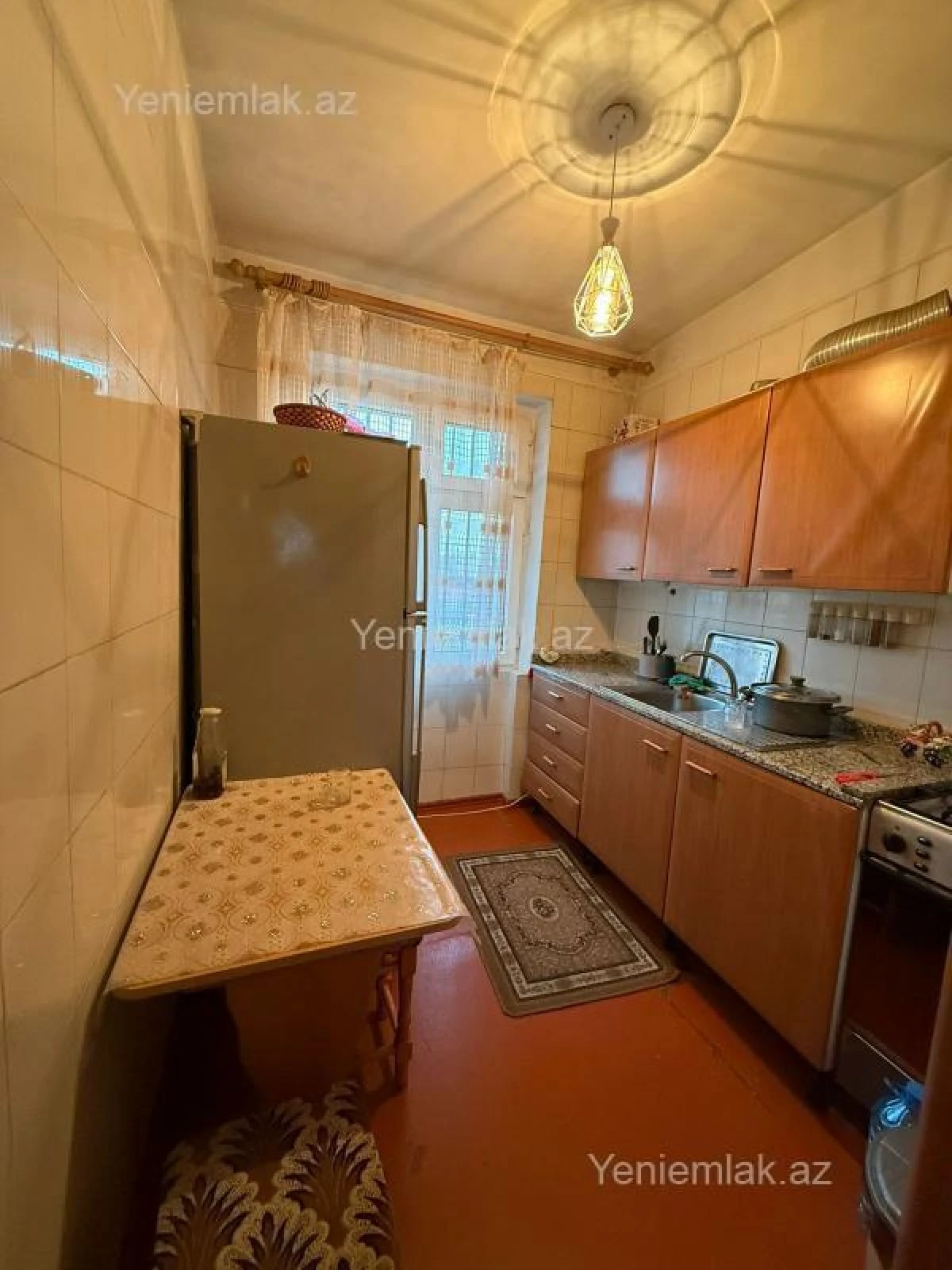 Satılır 3 otaqlı köhnə tikili 75 m²