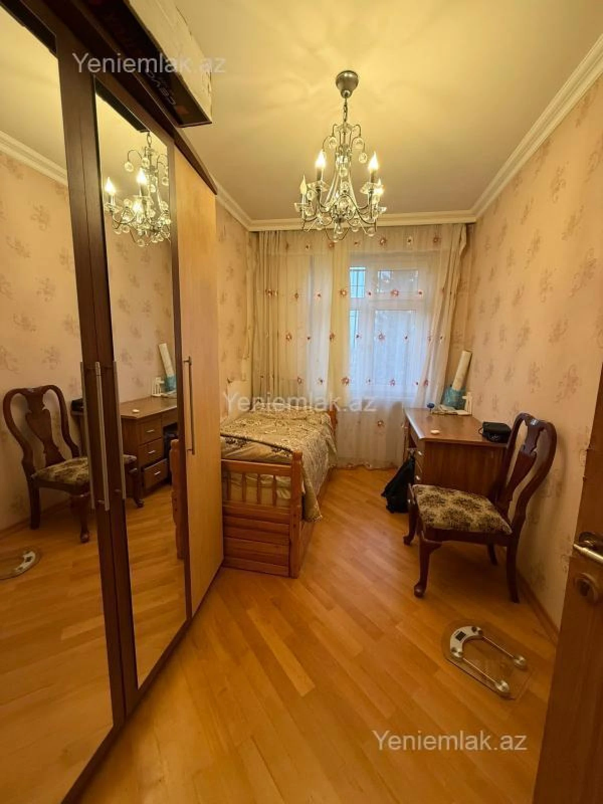 Satılır 3 otaqlı köhnə tikili 75 m²