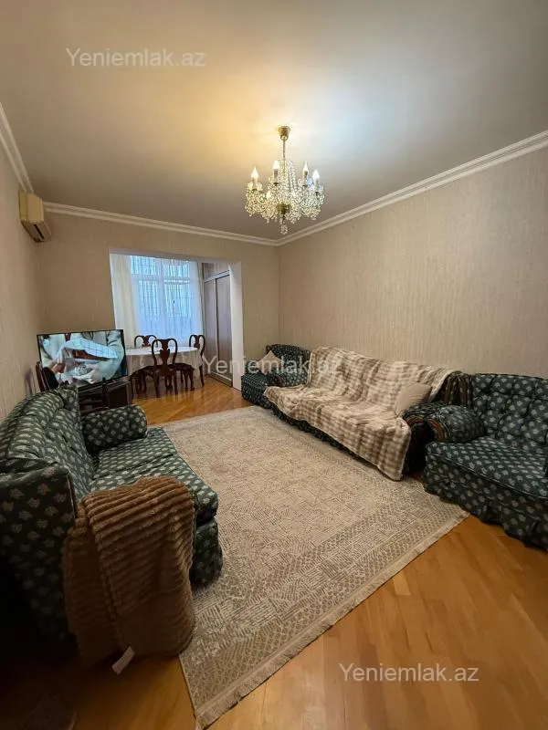 Satılır 3 otaqlı köhnə tikili 75 m²