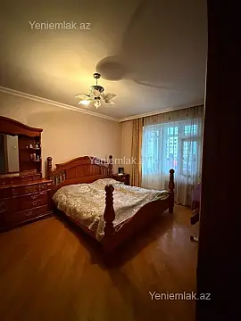 Satılır 3 otaqlı köhnə tikili 75 m²