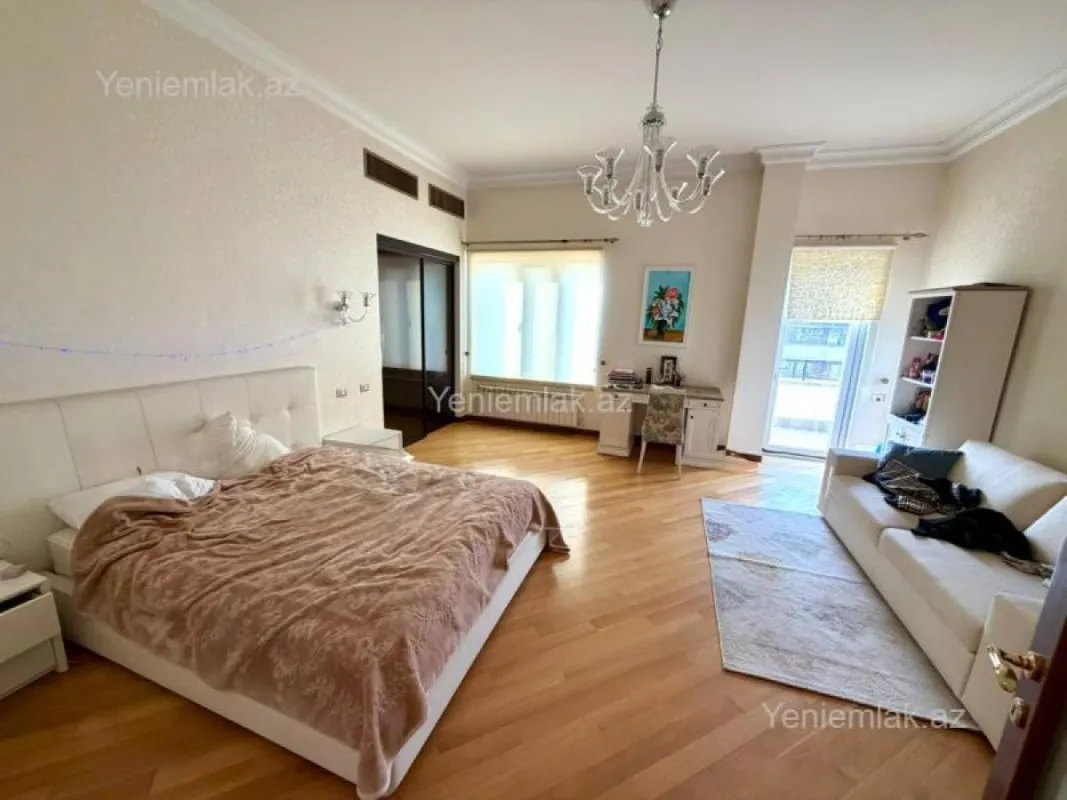 Satılır 5 otaqlı yeni tikili 380 m²