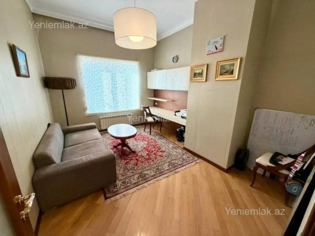 Satılır 5 otaqlı yeni tikili 380 m²