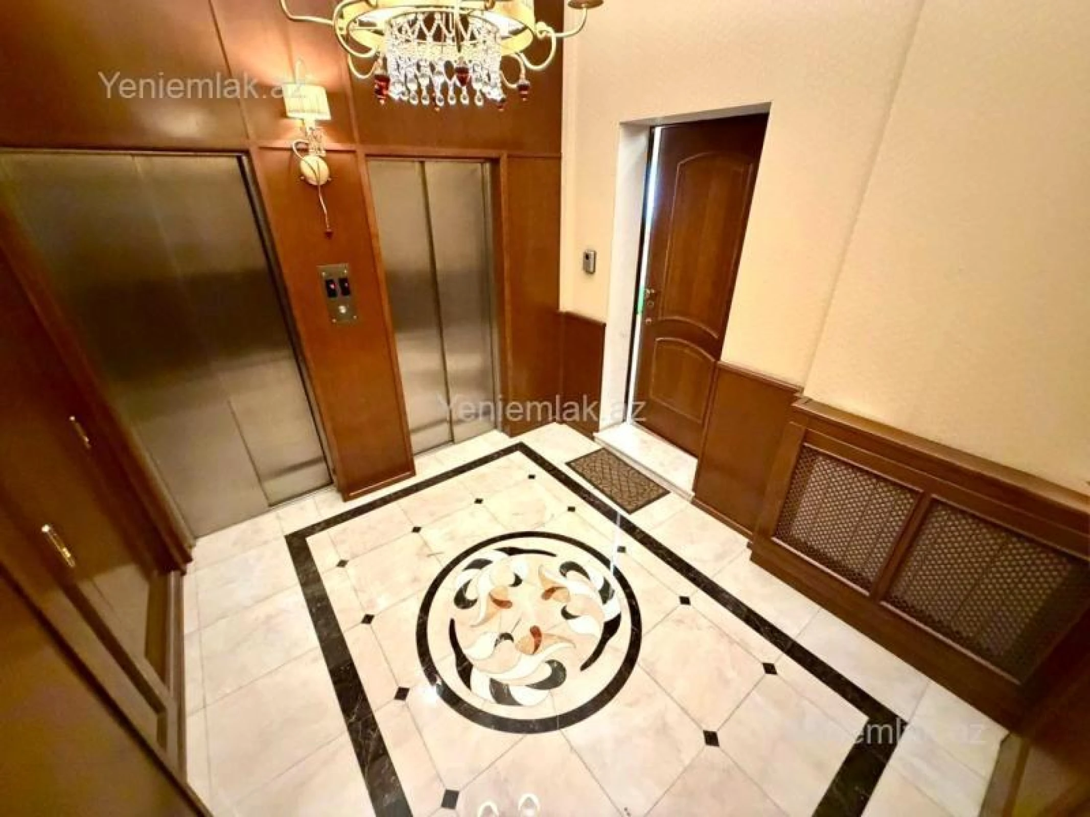 Satılır 5 otaqlı yeni tikili 380 m²