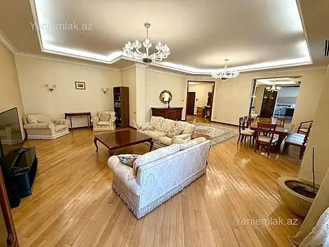Satılır 5 otaqlı yeni tikili 380 m²