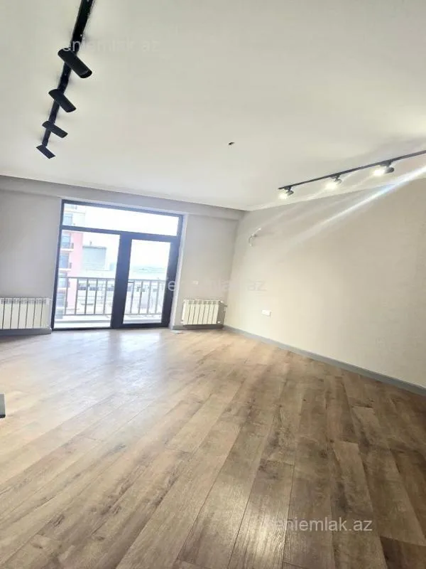 Satılır 3 otaqlı yeni tikili 112 m²