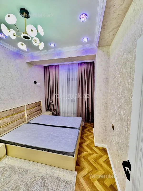 Satılır 3 otaqlı yeni tikili 87 m²