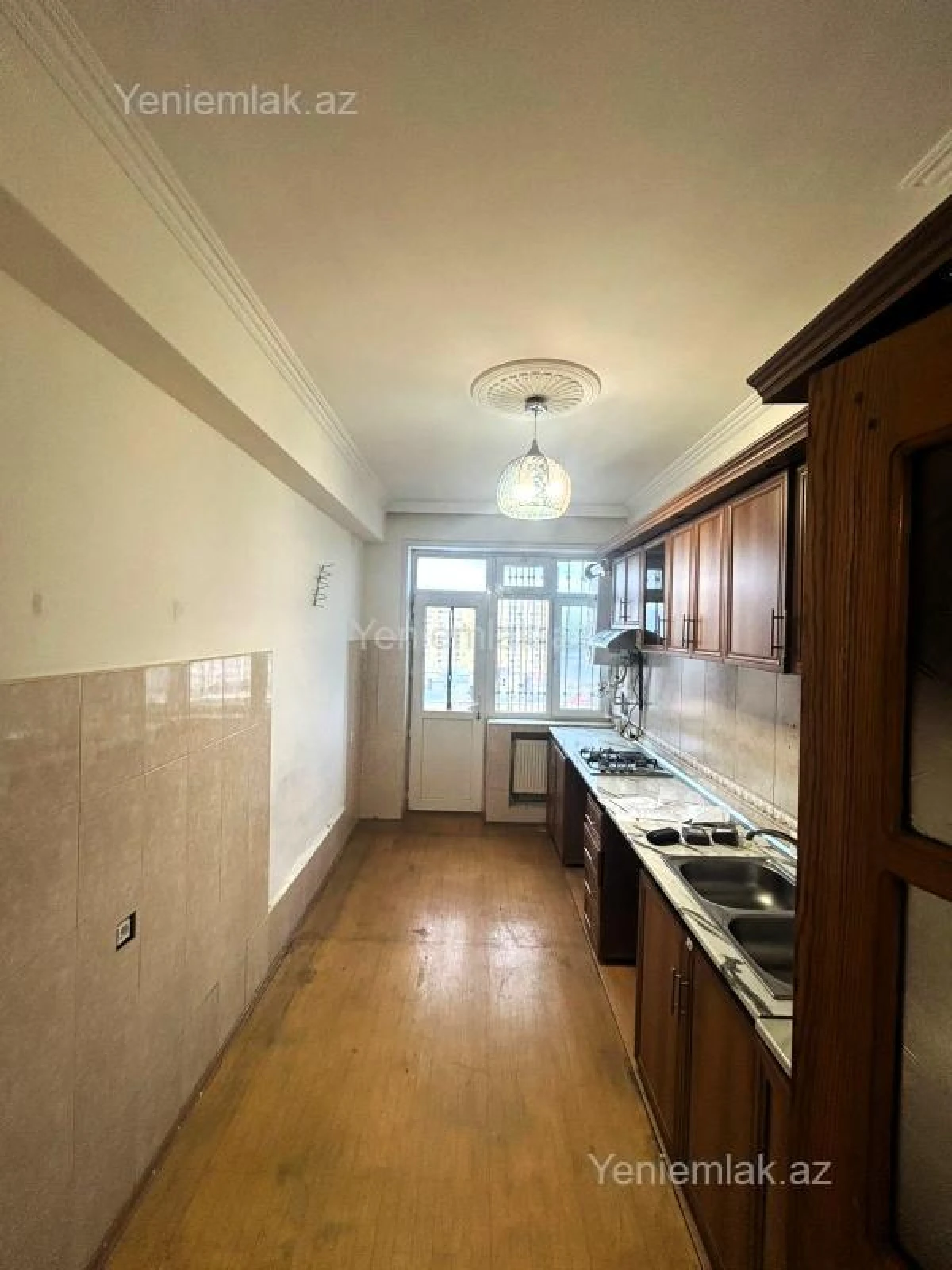 Satılır 3 otaqlı yeni tikili 95 m²